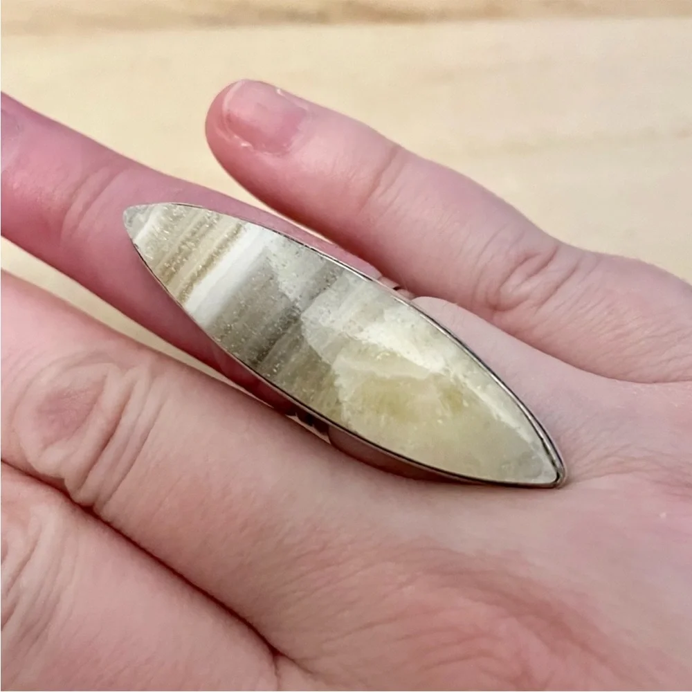 Laguna Lace Agate Gemstone Ring Size 6 - Picture 9 of 10